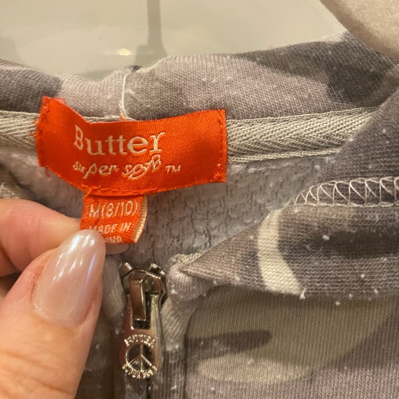 Girls Butter hoodie - Picture 3 of 5
